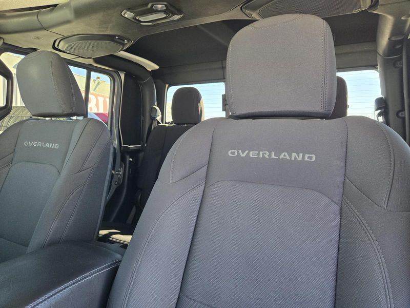 Used 2022 Jeep Gladiator Overland 4x4