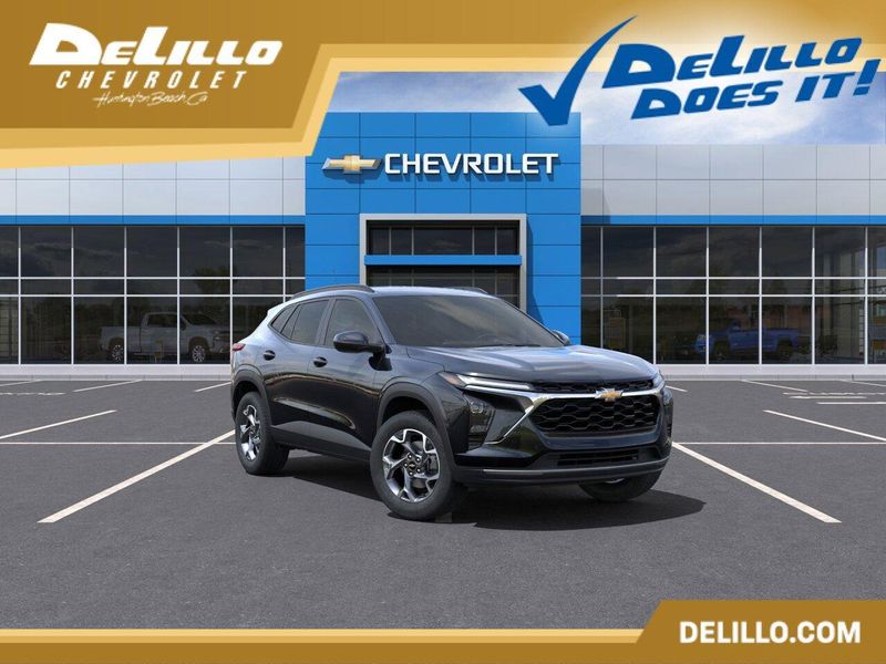 2025 Chevrolet Trax LTImage 1