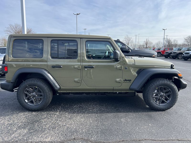 New 2026 Jeep Wrangler 4-door Sport SImage 4