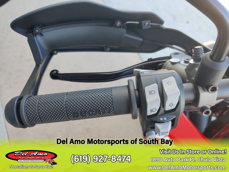 2023 Ducati HYPERMOTARD 950 SP  in a LIVERY exterior color. Del Amo Motorsports of South Bay (619) 547-1937 delamomotorsports.com 