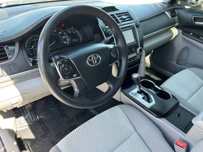 2014 Toyota Camry LEImage 16