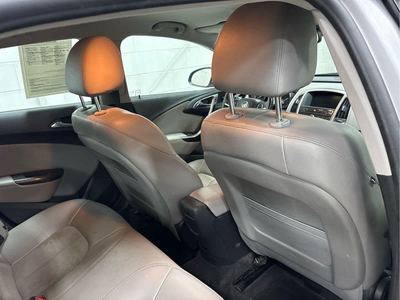 2013 Buick Verano photo 32