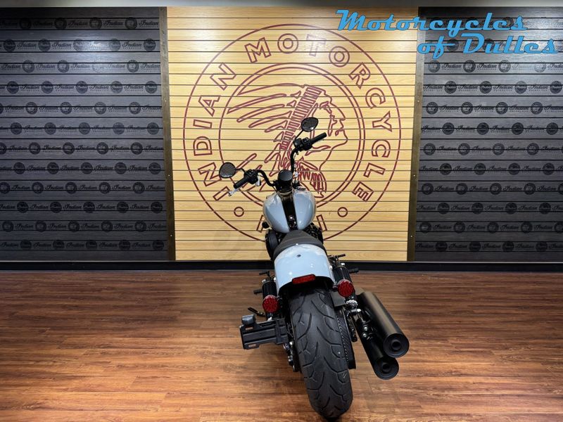 2024 Indian Motorcycle Chief Bobber Dark Horse  in a Storm Gray exterior color. Motorcycles of Dulles 571.934.4450 motorcyclesofdulles.com 