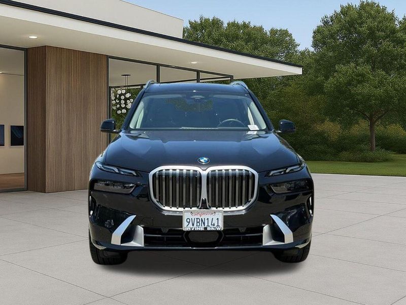 Used 2026 BMW X7 xDrive40iImage 4