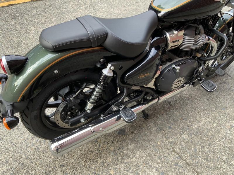 New 2024 Royal Enfield SUPER METEOR 650 MID 
