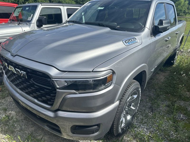 2025 RAM 1500 Big Horn Crew Cab 4x4 5