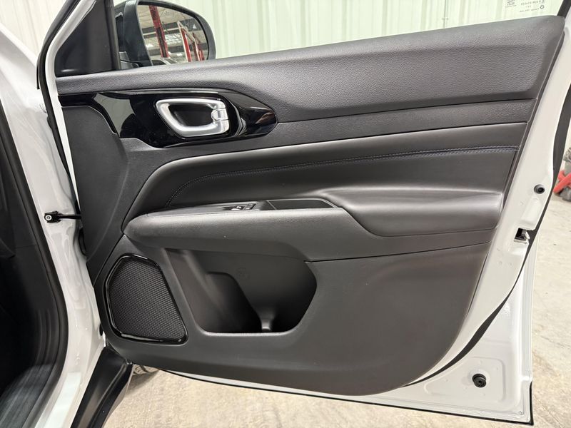 New 2026 Jeep Compass Latitude Altitude 4x4Image 11