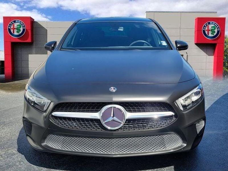 2020 Mercedes Benz A 220 photo 2