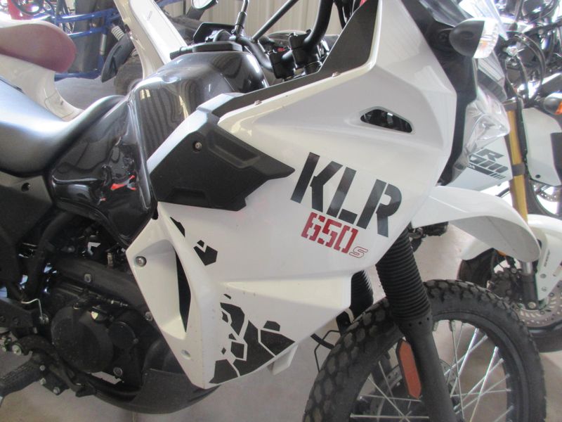 USED 2024 KAWASAKI KLR 650 S Image 3
