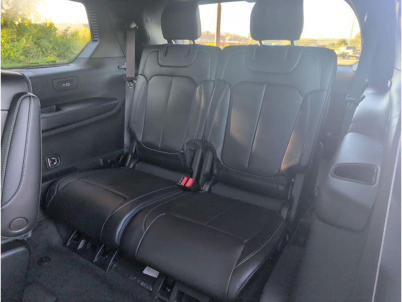 New 2027 Jeep Grand Cherokee L Limited 4x2Image 30