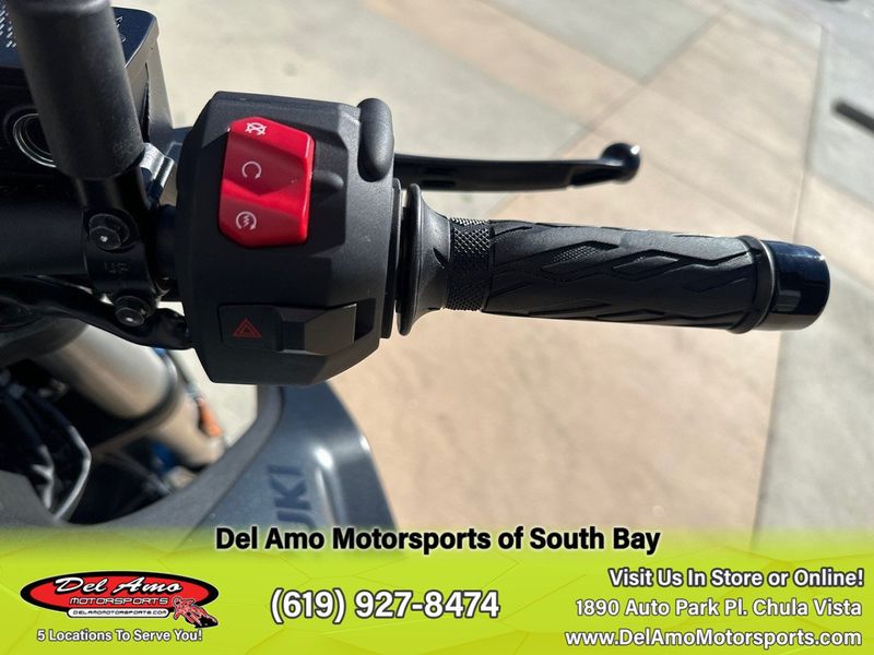 2024 Suzuki GSX800RQM4  in a BLACK exterior color. Del Amo Motorsports of South Bay (619) 547-1937 delamomotorsports.com 