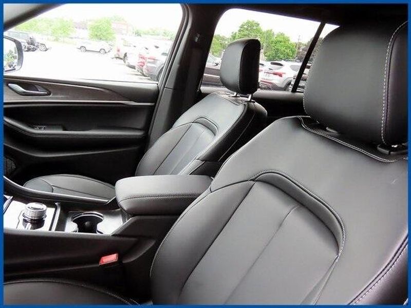 2025 Jeep Grand Cherokee LimitedImage 12