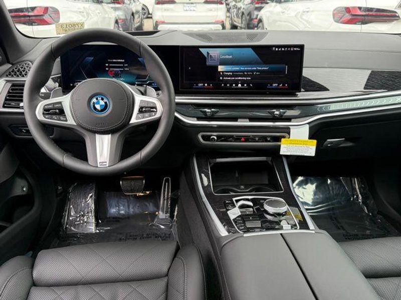 New 2026 BMW X5 xDrive50eImage 26