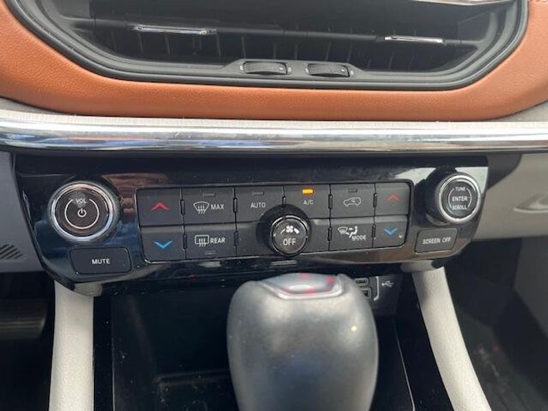 2022 Jeep Compass Image 6