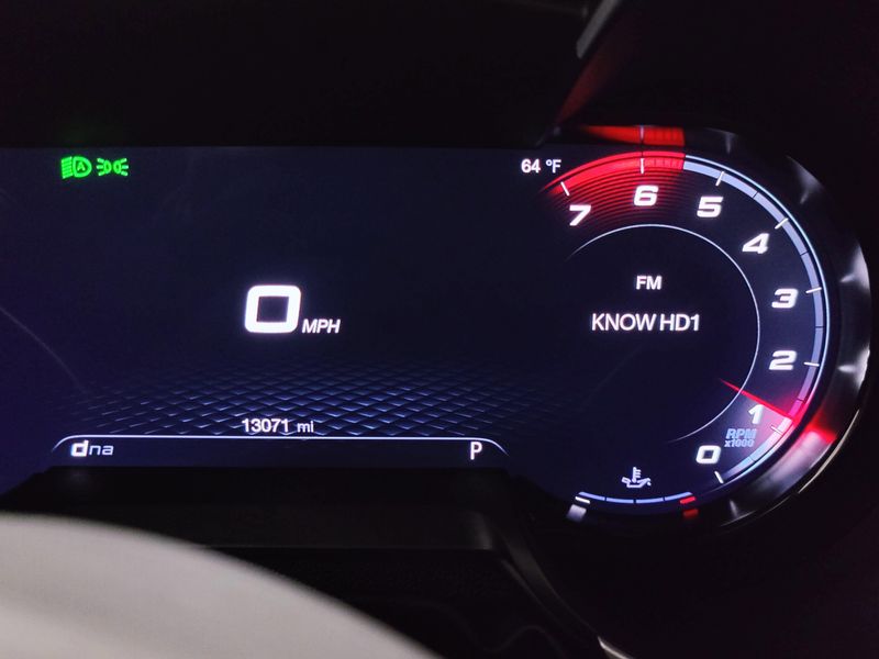 2024 Alfa Romeo Stelvio Q4 AWD w/Sunroof/NavImage 32