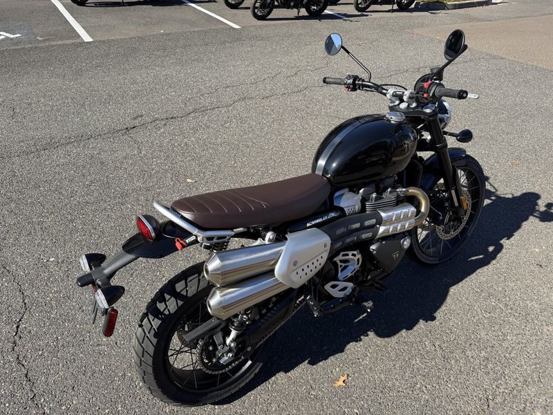 2025 Triumph Scrambler 1200 X - SAPPHIRE BLACK