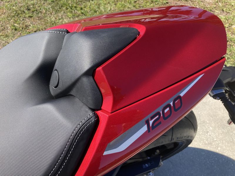2024 Triumph Speed Triple 1200 RS 