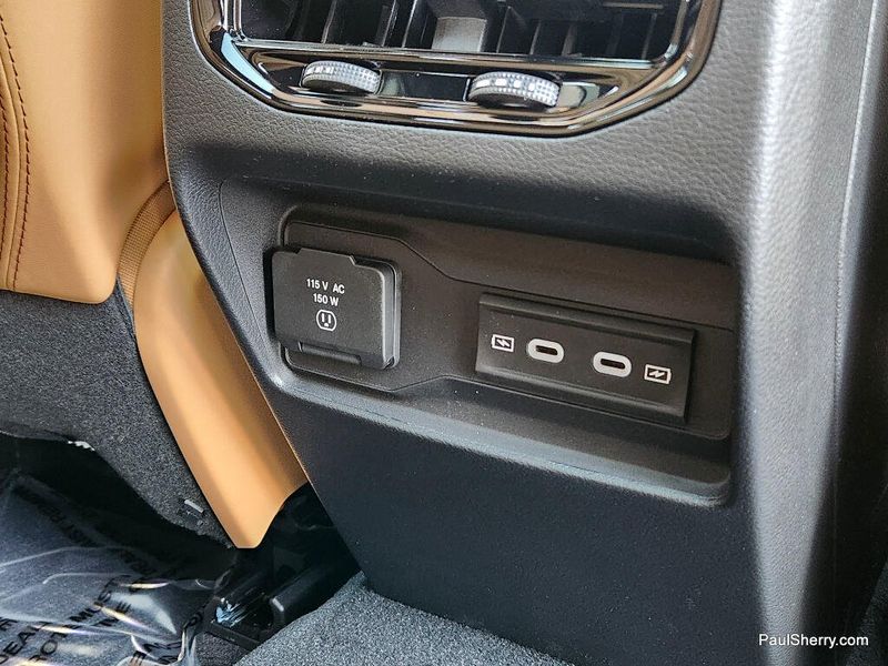 New 2026 Jeep Grand Cherokee Summit 4x4