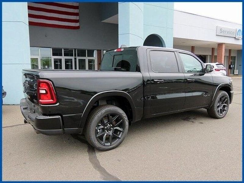 2025 RAM 1500 LaramieImage 7