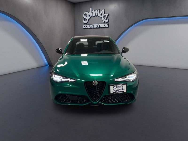 New 2026 Alfa Romeo Giulia AwdImage 9