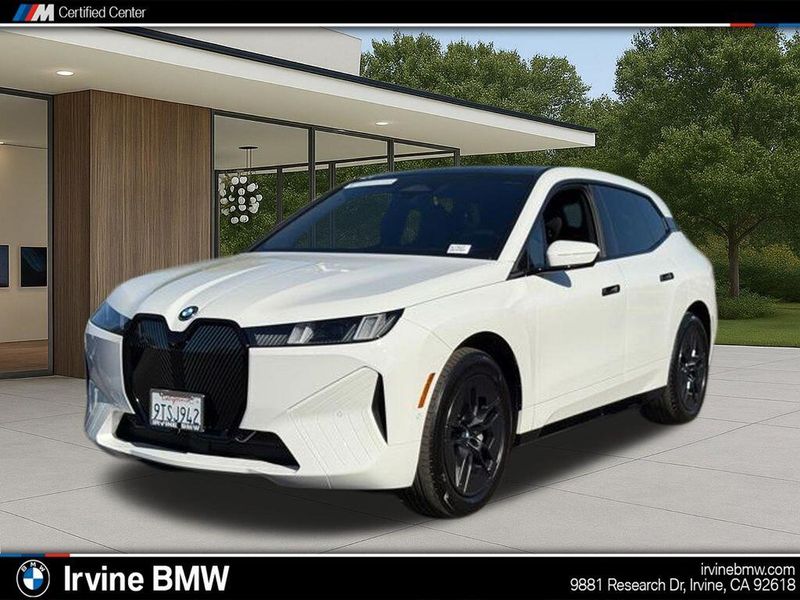 Used 2026 BMW iX xDrive60Image 1