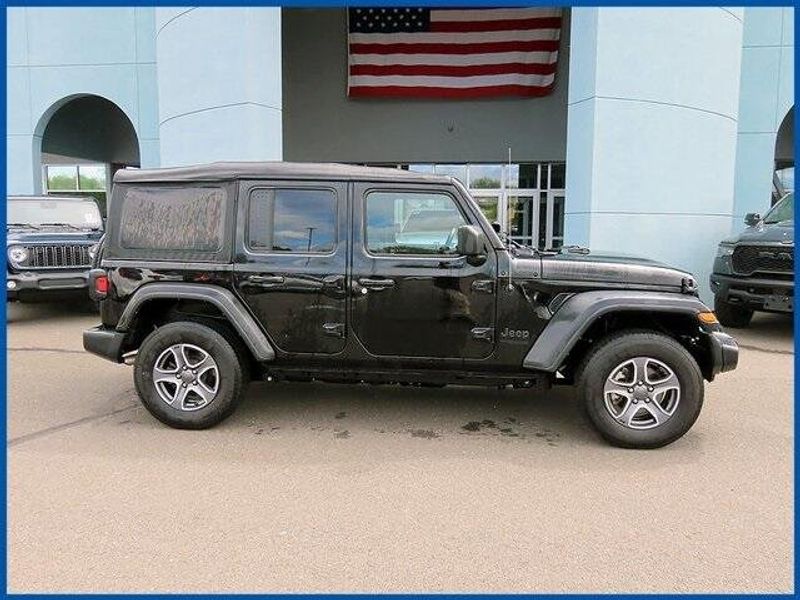 2022 Jeep Wrangler Unlimited Sport SImage 2