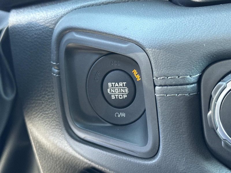 New 2026 Jeep Gladiator Mojave 4x4
