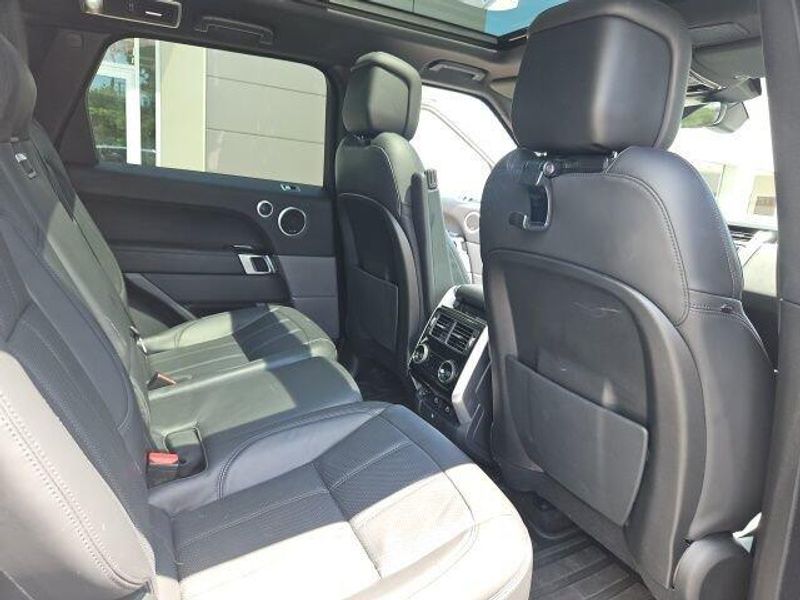 2022 Land Rover Range Rover Sport HSE Silver Edition