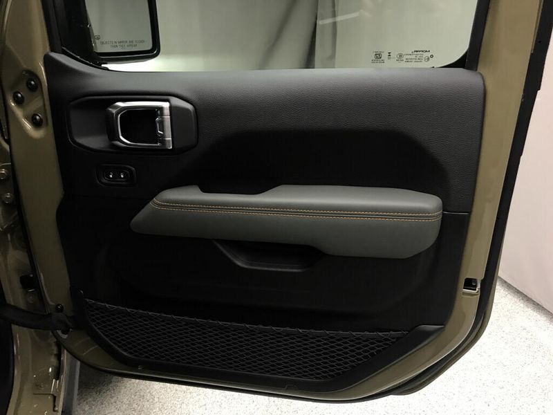 New 2026 Jeep Gladiator Mojave X 4x4Image 15