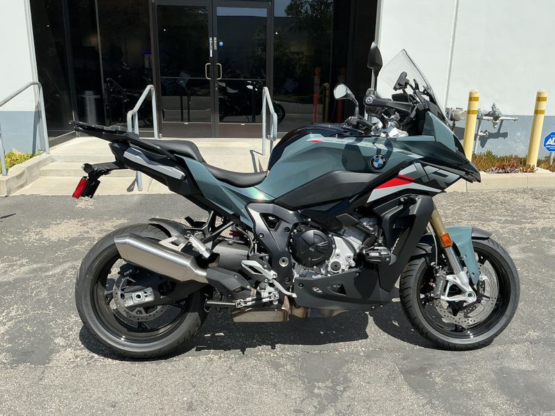 2026 BMW S 1000 XR