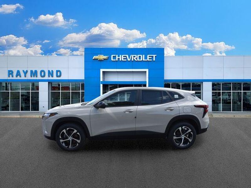 New 2026 Chevrolet Trax 1RSImage 7
