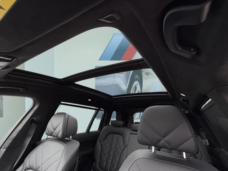 2026 BMW X7 xDrive40iImage 21