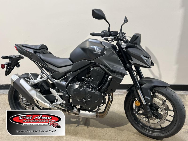 New 2025 Honda CB750 HORNET Image 1