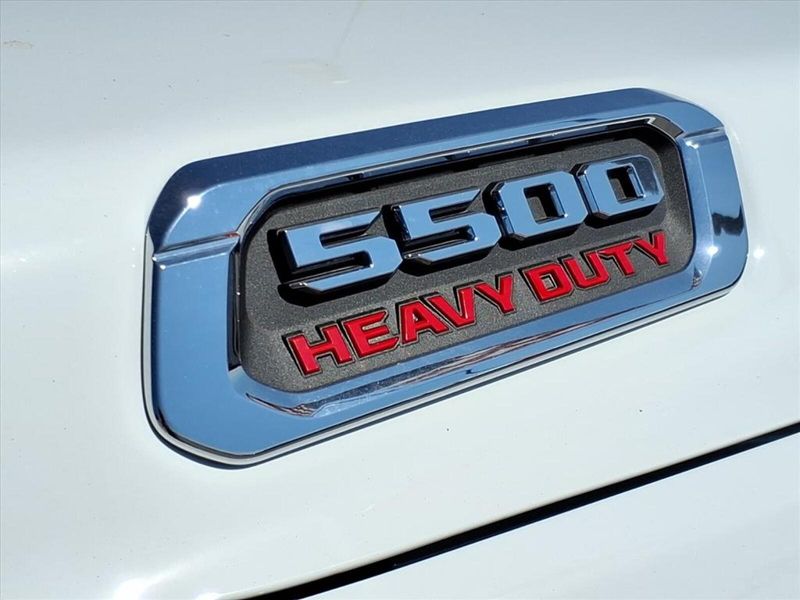 2026 Ram 5500 Tradesman photo 3