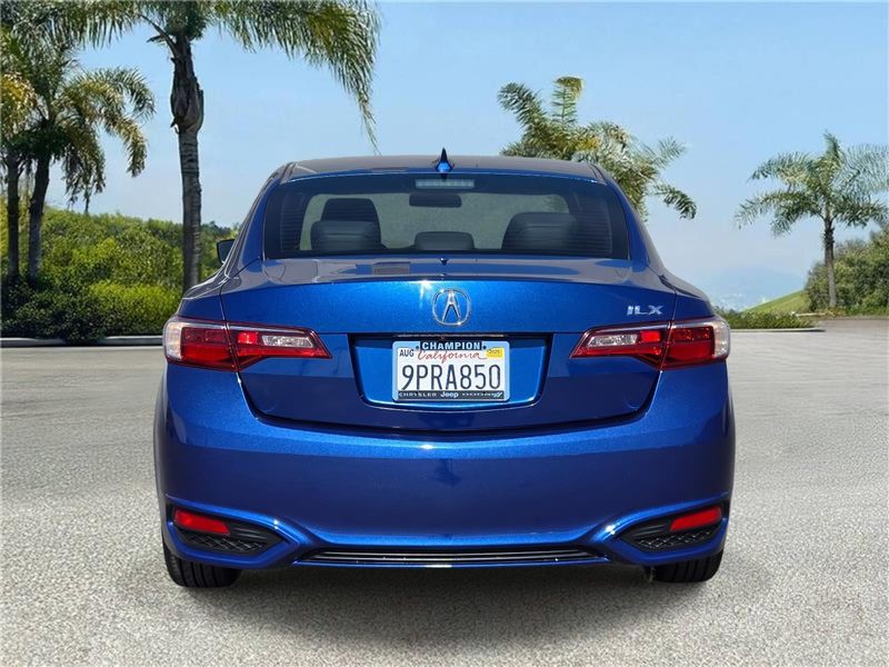 Used 2017 Acura ILX Sedan w/AcuraWatch Plus