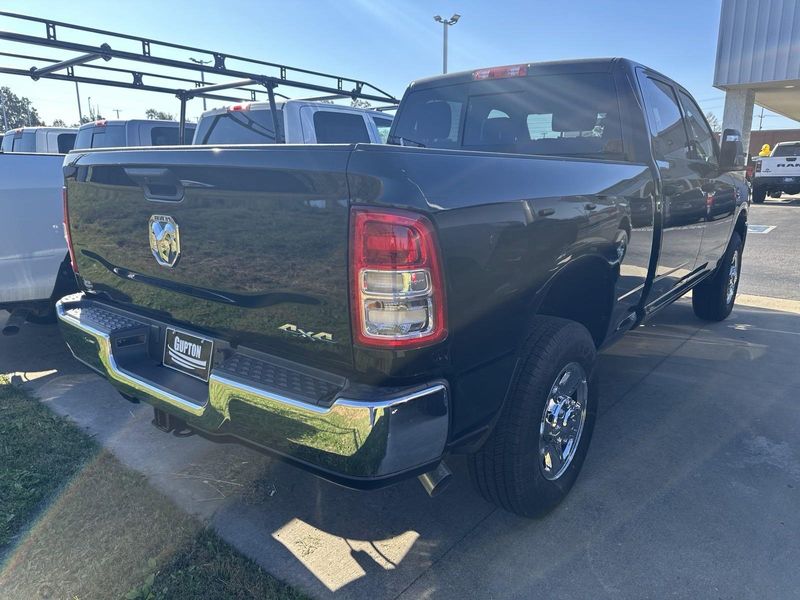 2024 RAM 2500 Tradesman Crew Cab 4x4 6