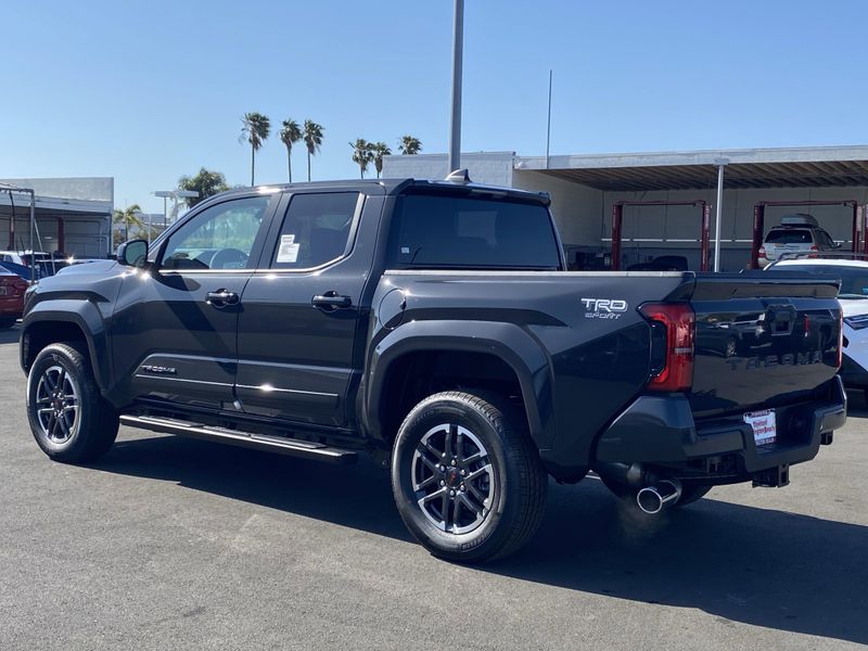 2025 Toyota Tacoma TRD SportImage 5