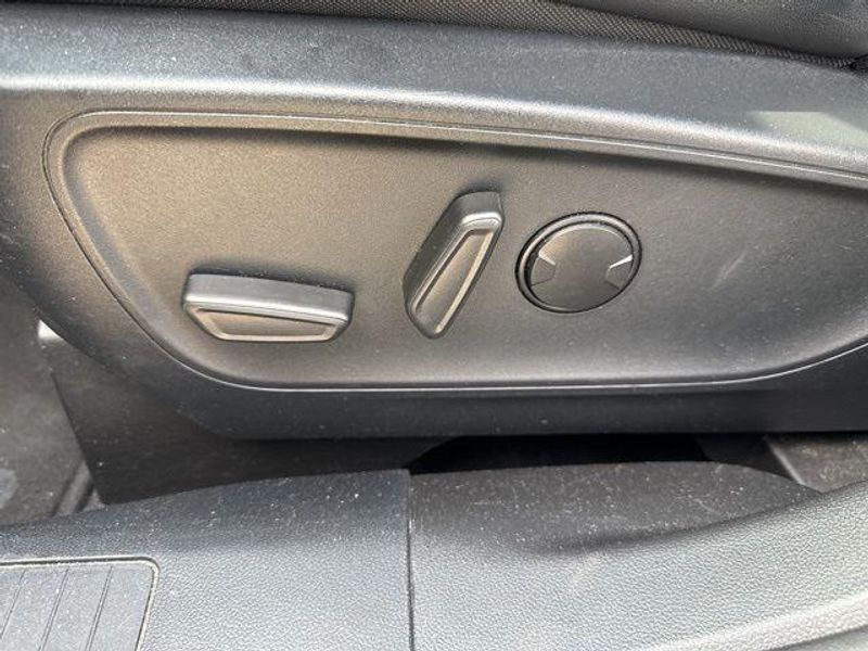 2024 Ford Escape ST-LineImage 23