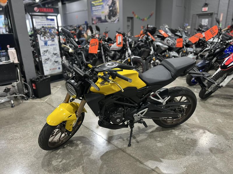 Used 2024 Honda CB300R ABS Image 3