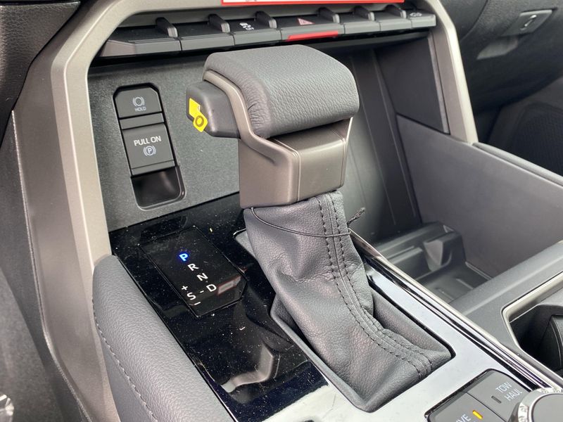 2025 Toyota Tundra LimitedImage 18