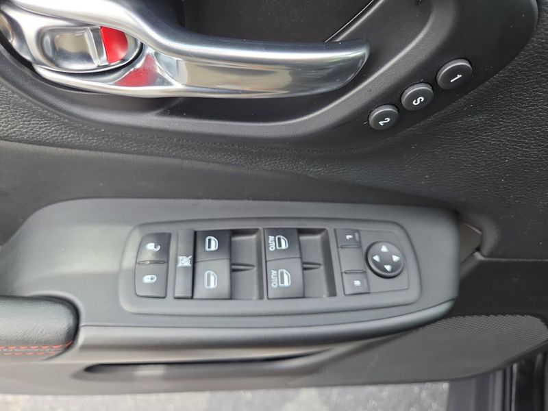 2022 Jeep Cherokee Trailhawk photo 33