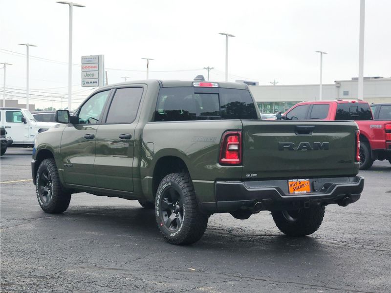 New 2027 RAM 1500 Warlock Crew Cab 4x4 5'7' Box