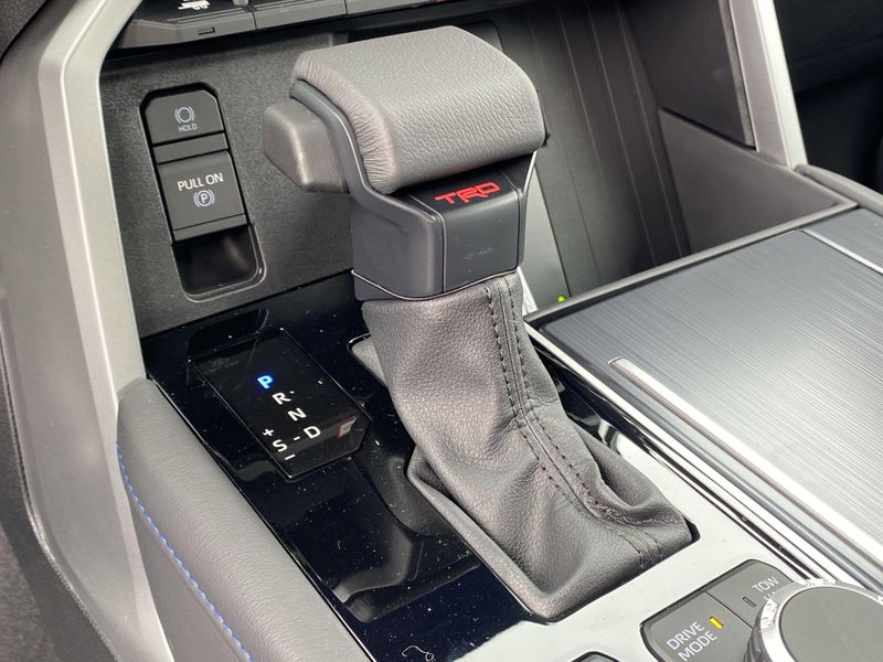2025 Toyota Tundra Platinum HybridImage 18