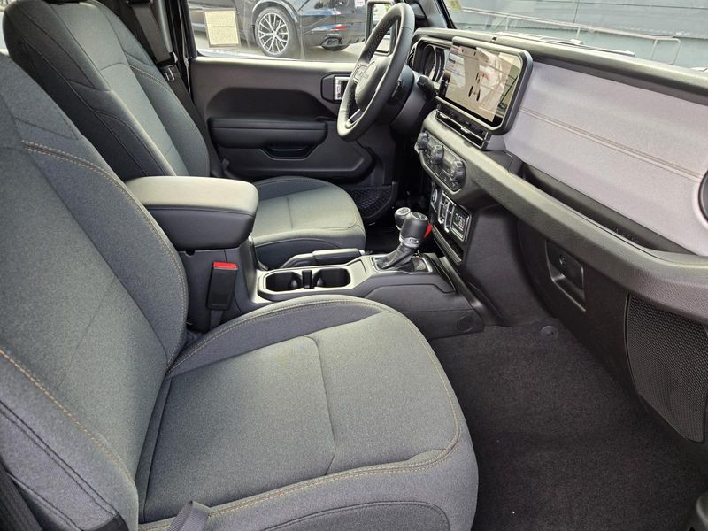 New 2026 Jeep Gladiator Sport S 4x4