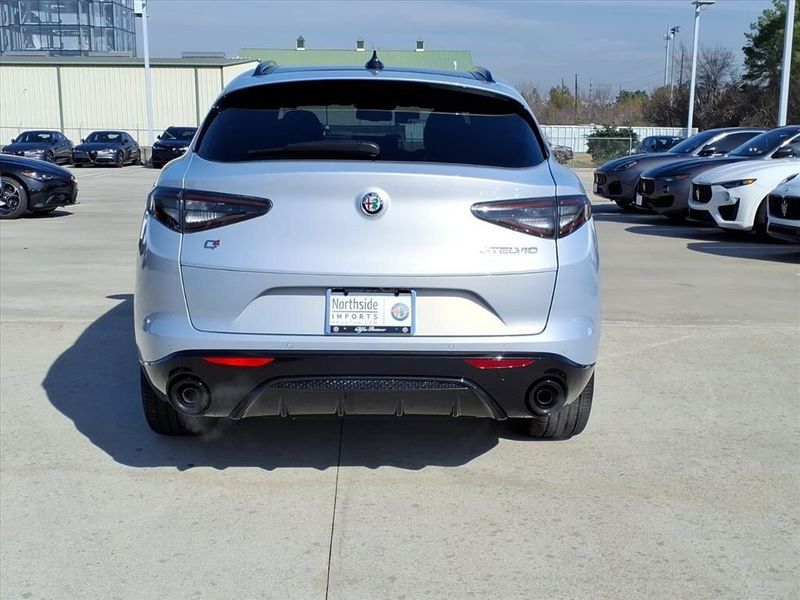 New 2025 Alfa Romeo Stelvio Image 8