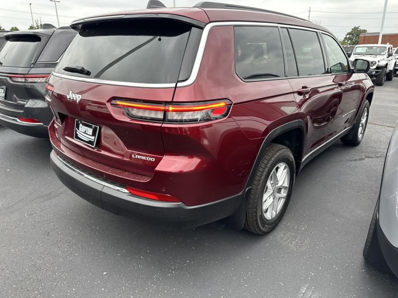 New 2025 Jeep Grand Cherokee L Laredo X 4x4Image 7