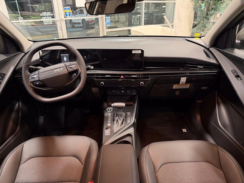 New 2027 Kia Niro LXImage 17