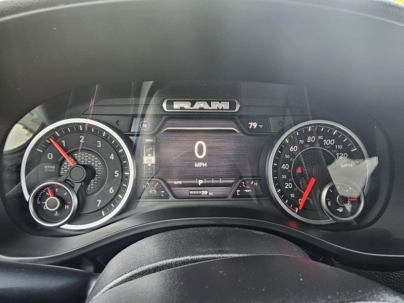 New 2025 RAM 1500 Big HornImage 17