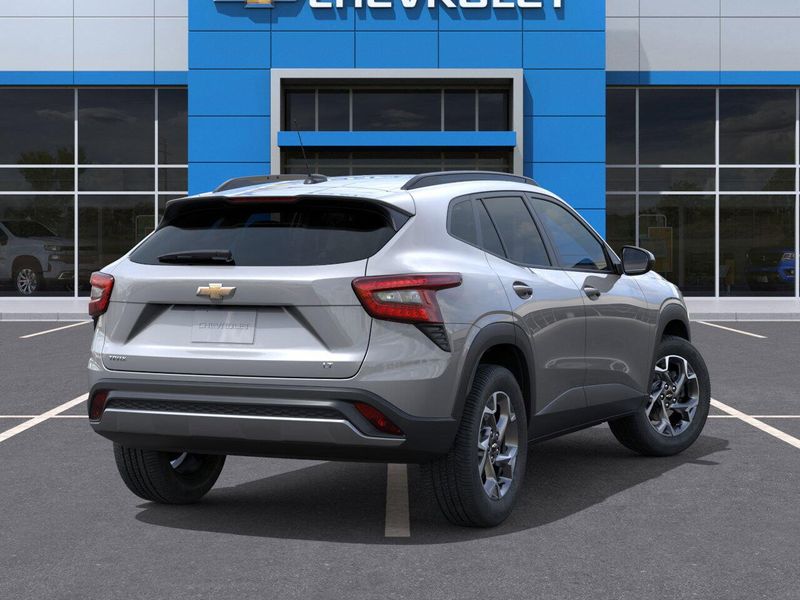 New 2025 Chevrolet Trax LTImage 4