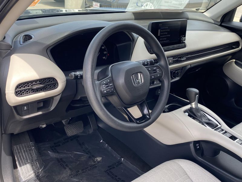 Used 2025 Honda HR-V LXImage 15